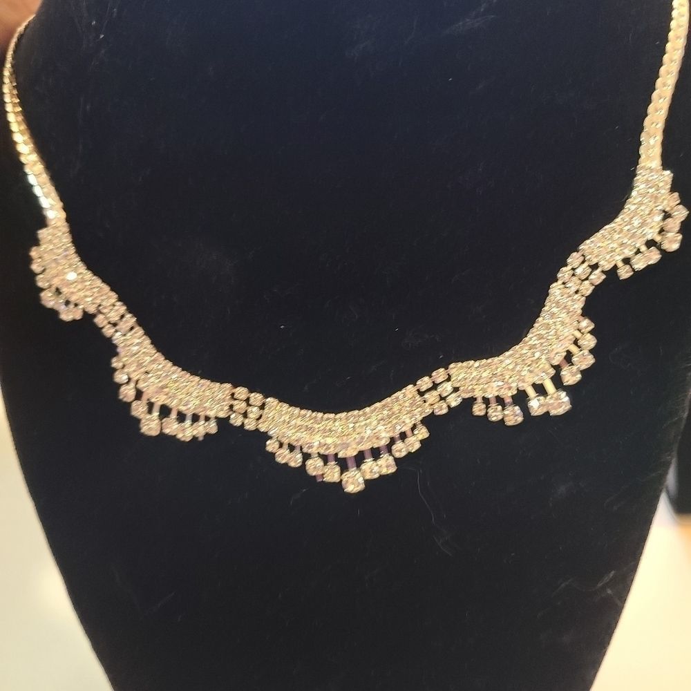 Wedding Necklace and Earrings with Rhinestones Costume Jewelry - Picture 6 of 11